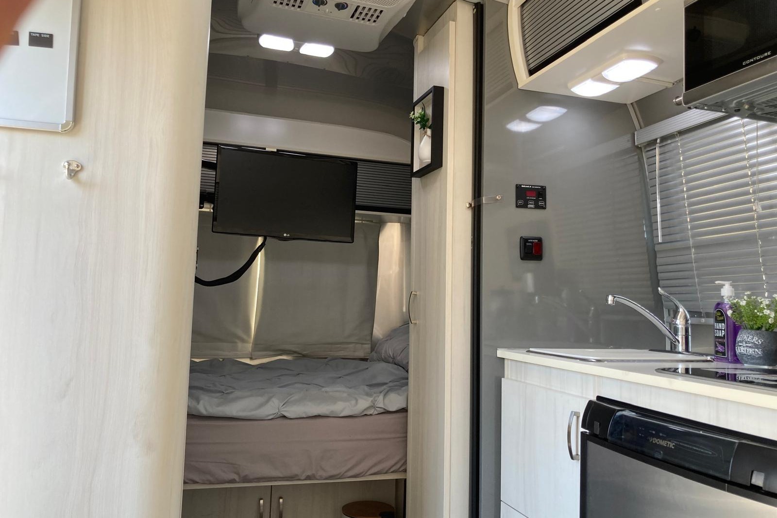 Levi's Airstream 2017 Airstream RV Sport 16 Travel Trailer