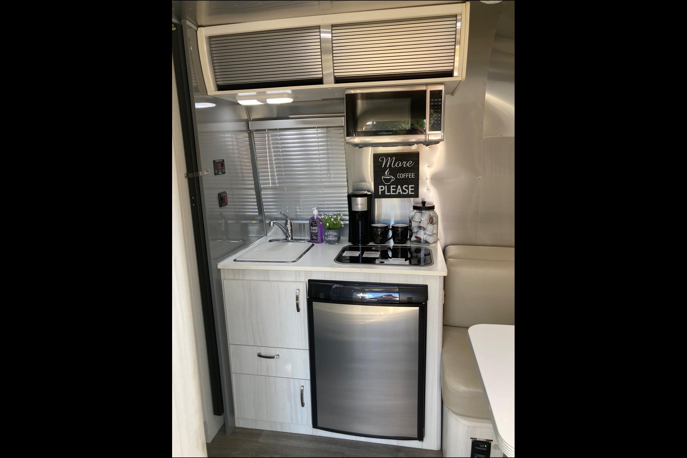 Levi's Airstream 2017 Airstream RV Sport 16 Travel Trailer