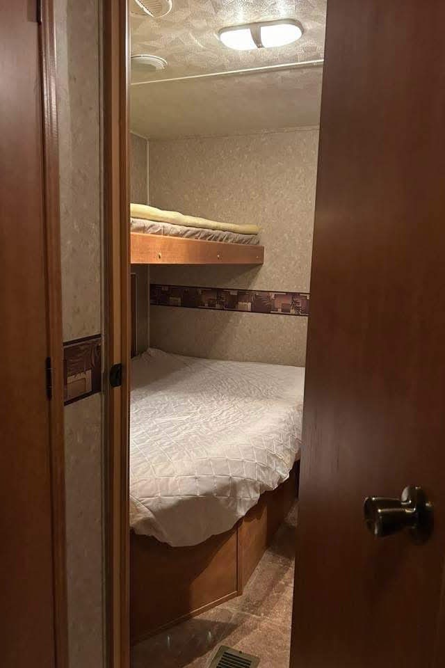 Brad's Palomino Puma 33FQSS Travel Trailer