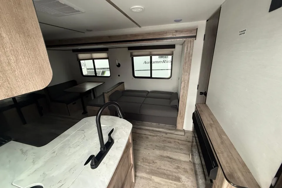 Danny's Grand River 27 bhs Travel Trailer