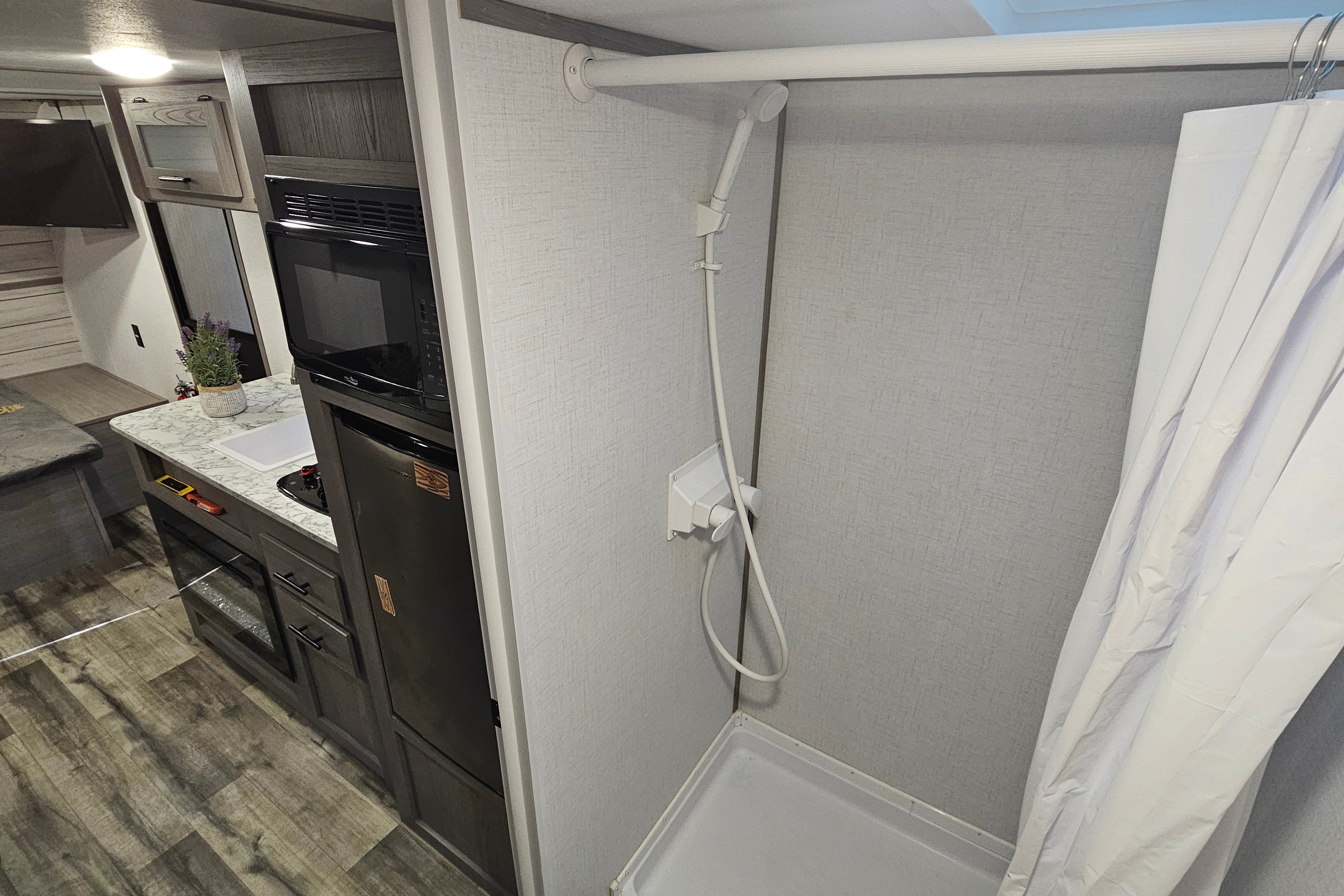 2024 Coleman RV Easy Tow