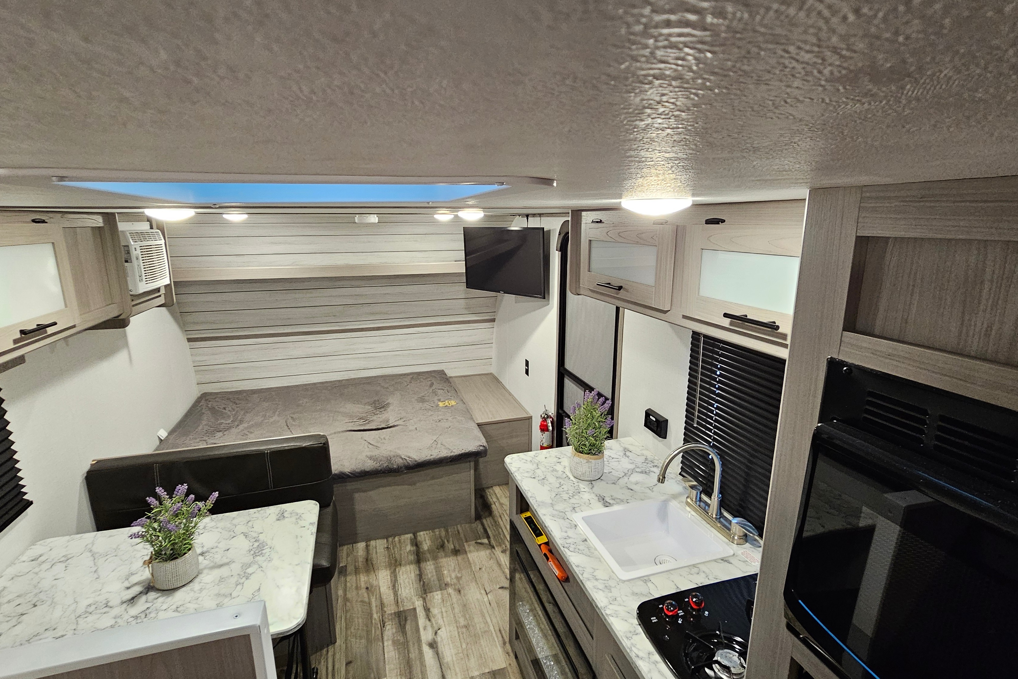 2024 Coleman RV Easy Tow