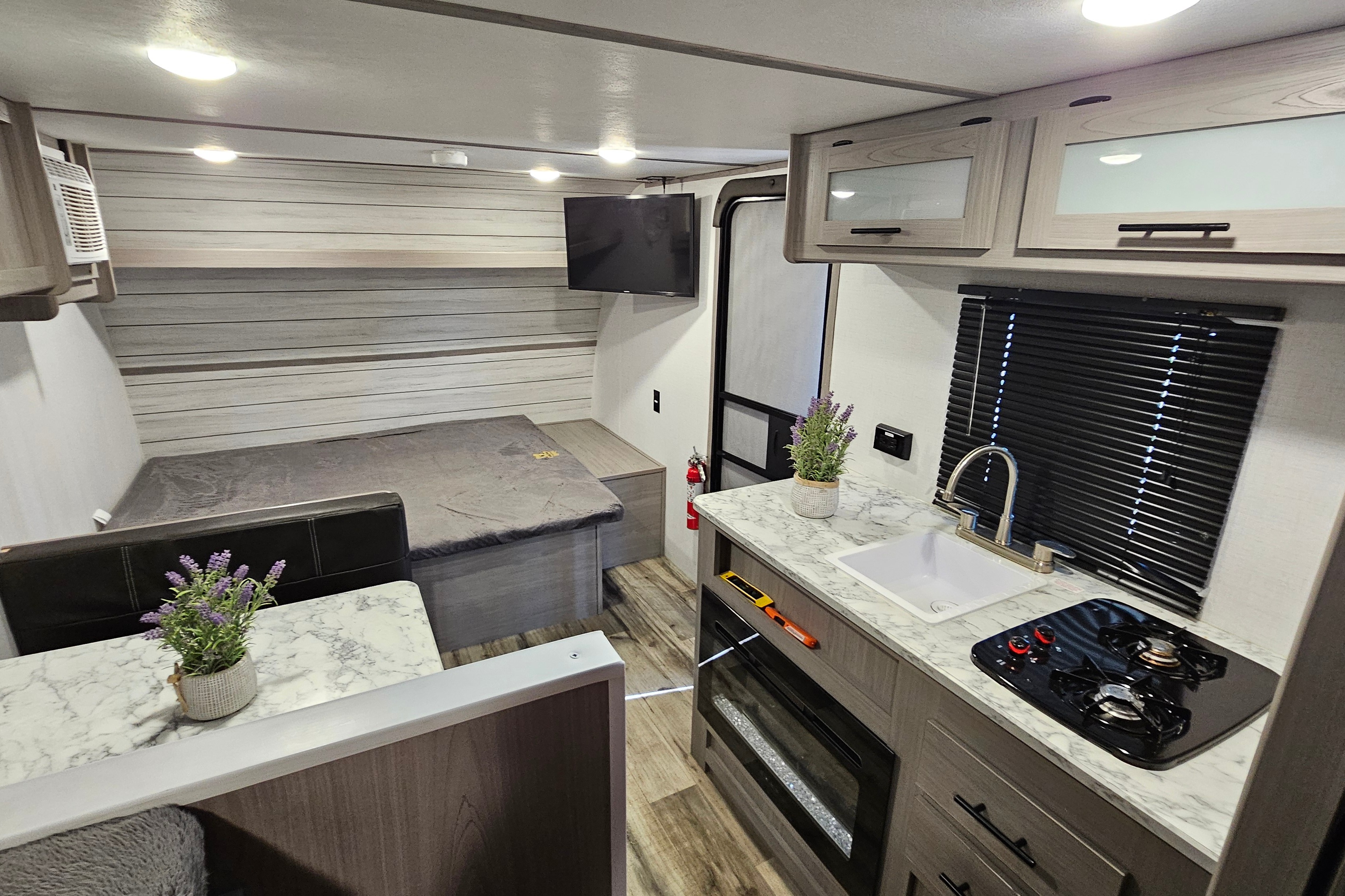 2024 Coleman RV Easy Tow
