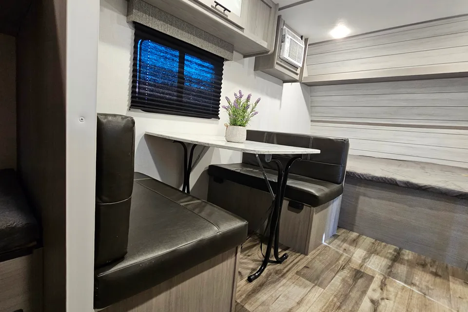 2024 Coleman RV Easy Tow