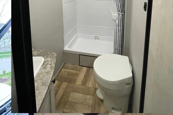 Neighbor's Grand River 270BHSN Northern Edition Travel Trailer