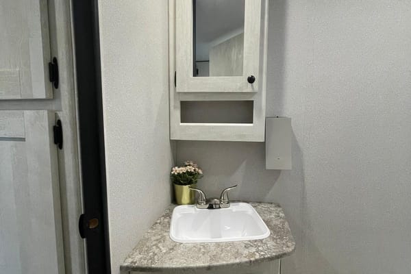 Neighbor's Grand River 270BHSN Northern Edition Travel Trailer