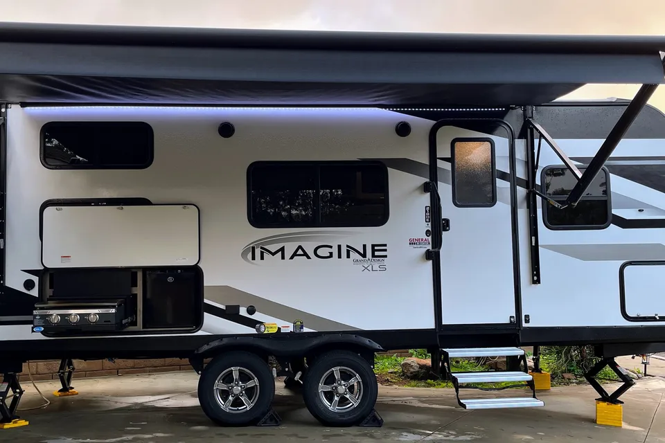 Luxury Family Camping! Double-wide Bunks, Outdoor Kitchen, Personal Setup and Training, & more