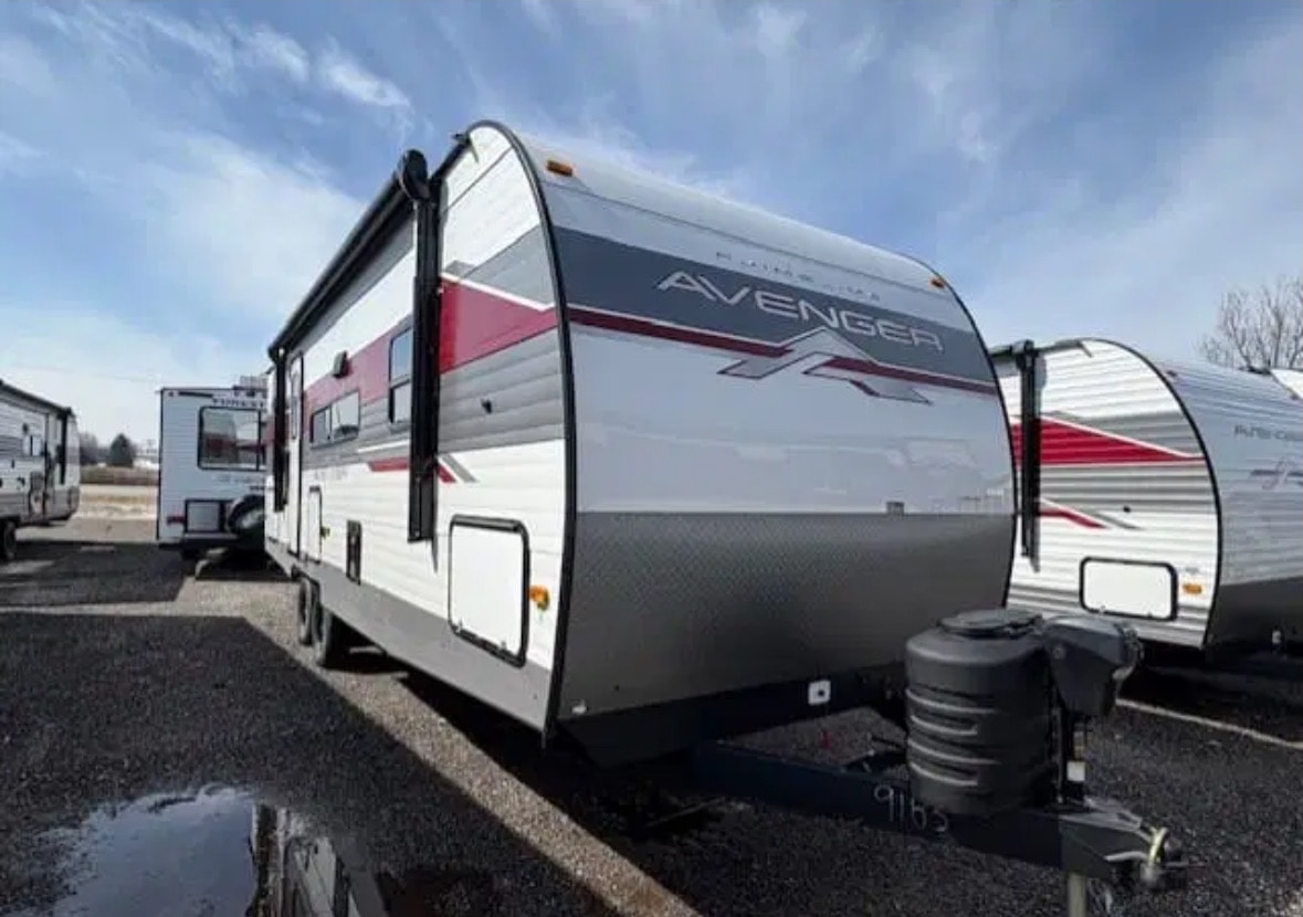 Tatiana's Avenger 25MKB Travel Trailer