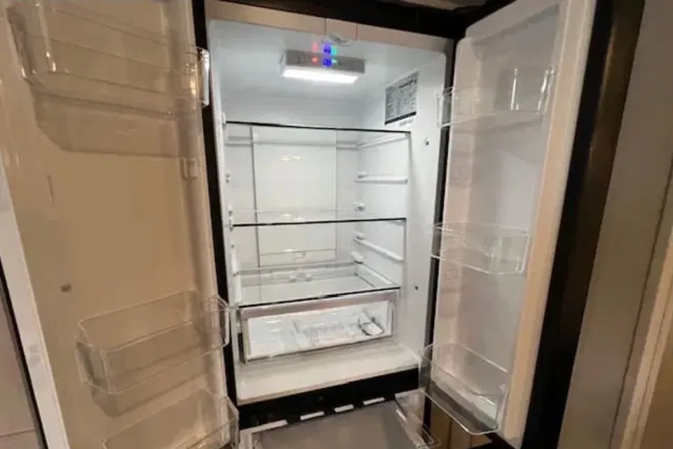 Tatiana's Avenger 25MKB Travel Trailer