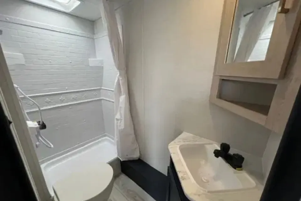 Tatiana's Avenger 25MKB Travel Trailer