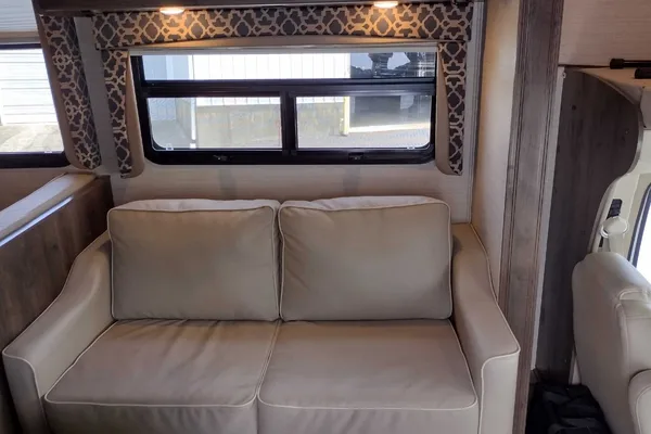 Like NEW Jayco RedHawk Ready for your Next Family Adventure