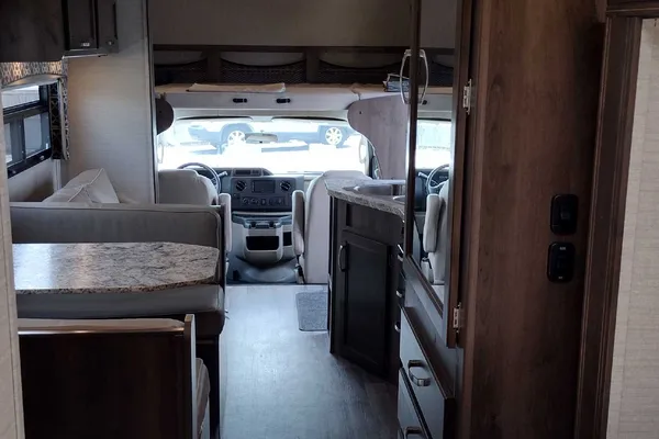 Like NEW Jayco RedHawk Ready for your Next Family Adventure