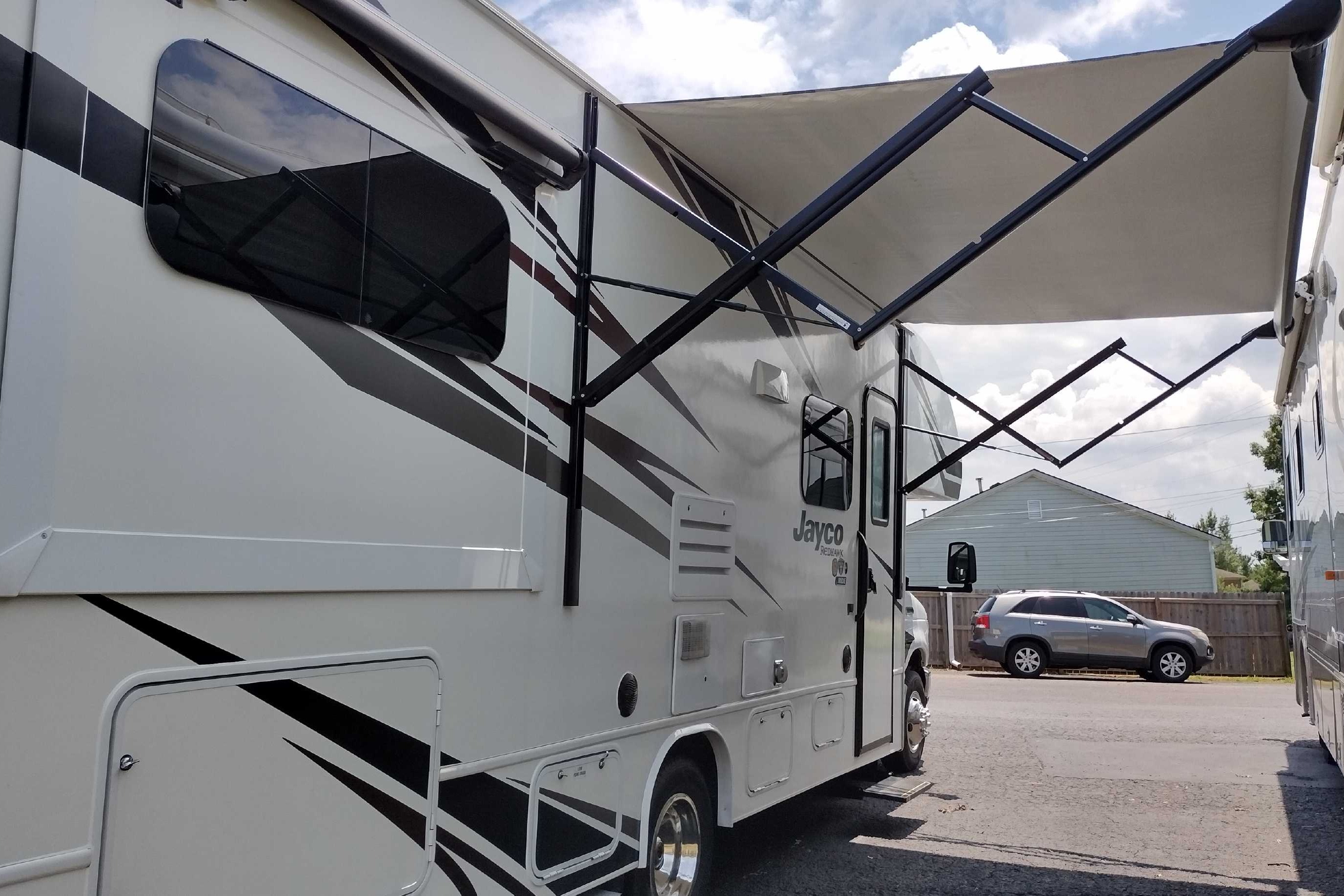 Like NEW Jayco RedHawk Ready for your Next Family Adventure 