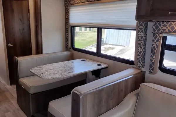 Like NEW Jayco RedHawk Ready for your Next Family Adventure
