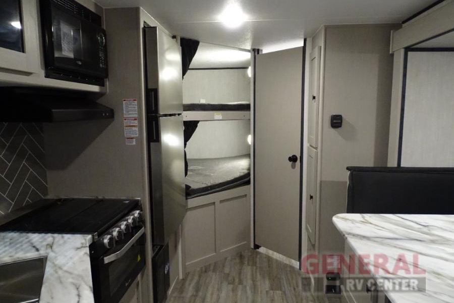 Coachmen Apex Ultra-Lite Travel Trailer