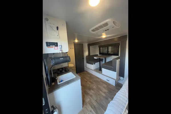 ✨Keystone 2022 Hideout Travel Trailer 21ft✨