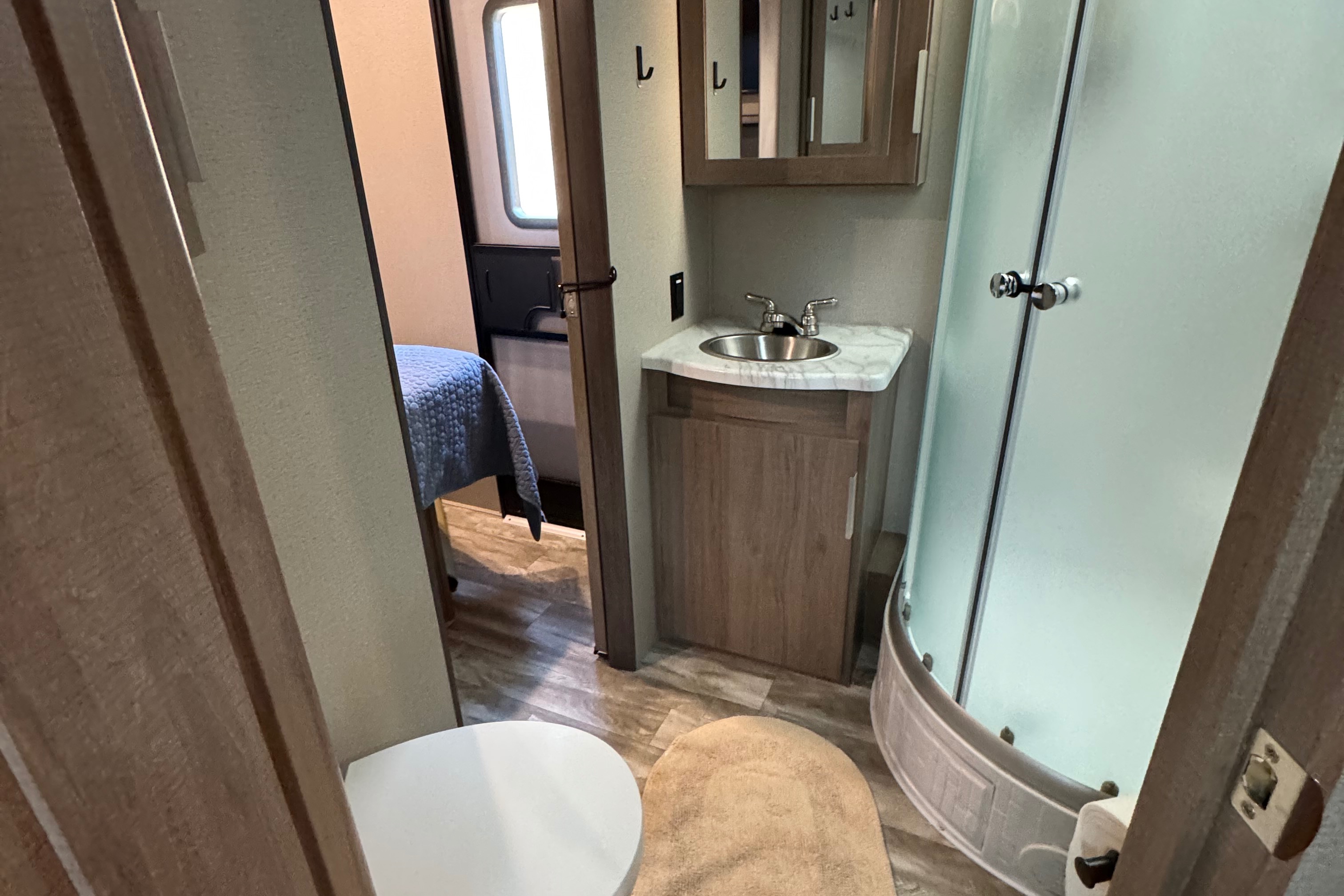 Grand Design Imagine 3250BH - Sleeps 8