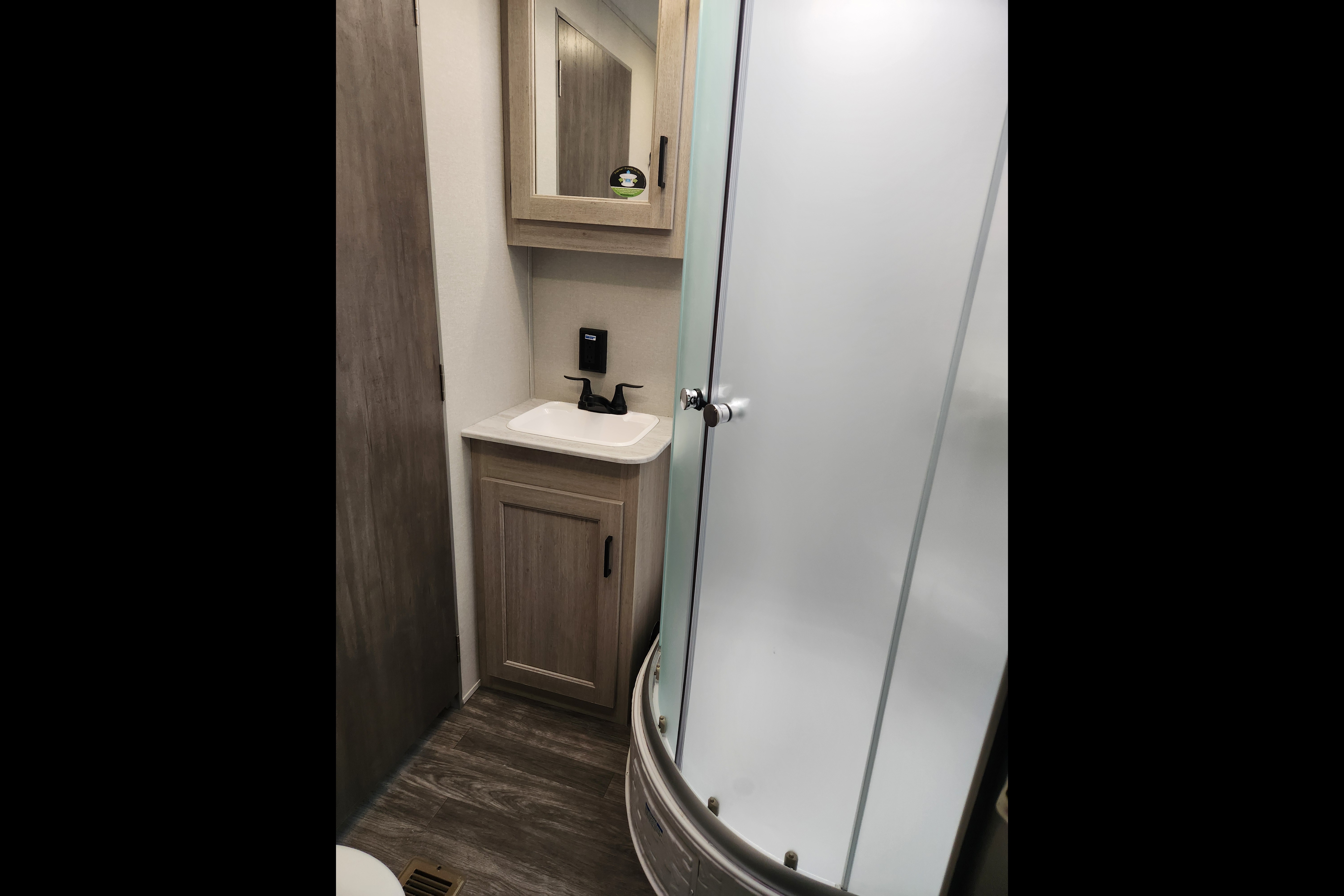 Ralph 's Forest river  Aurora Travel Trailer