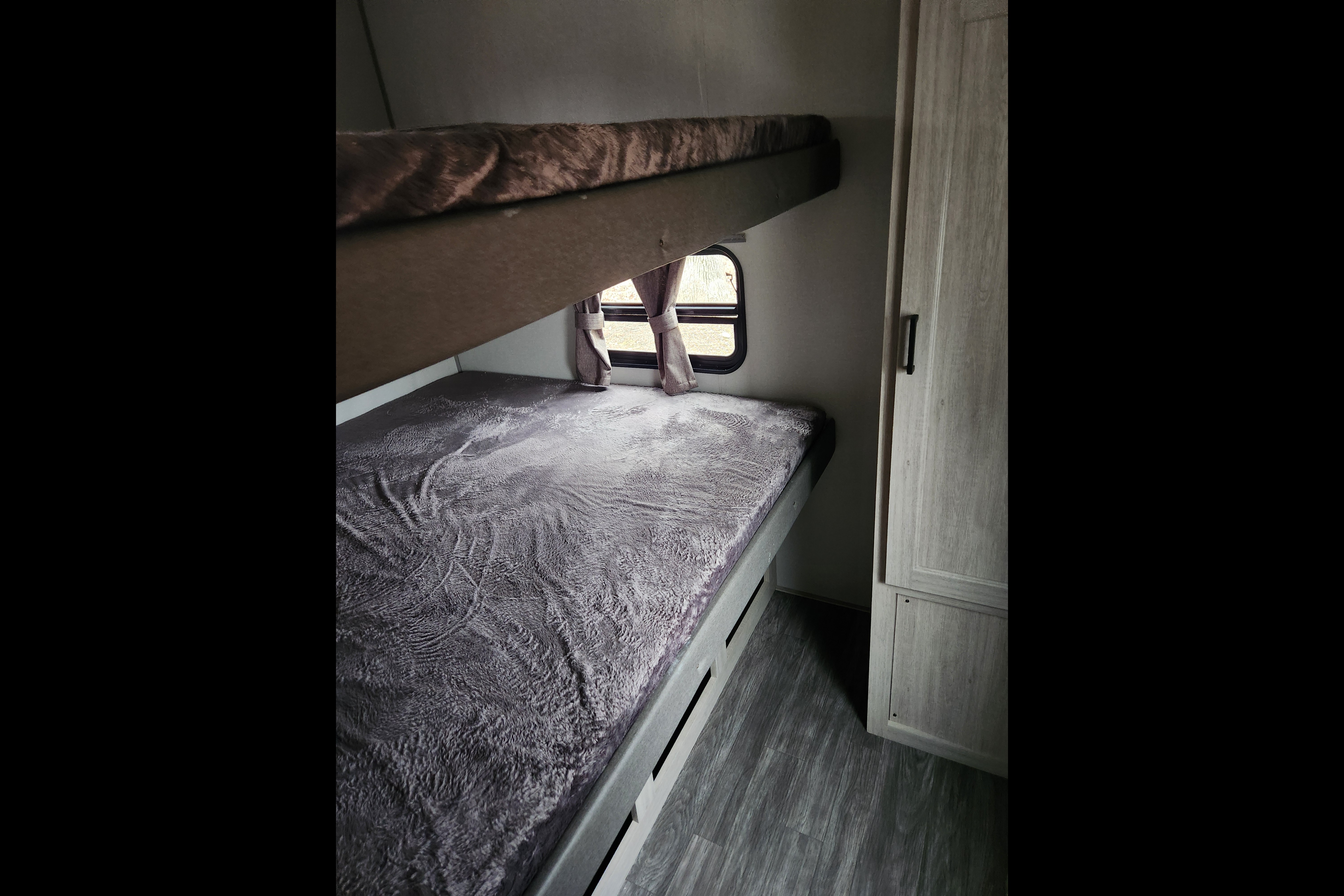 Ralph 's Forest river  Aurora Travel Trailer
