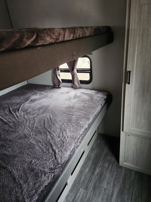 Ralph 's Forest river Aurora Travel Trailer