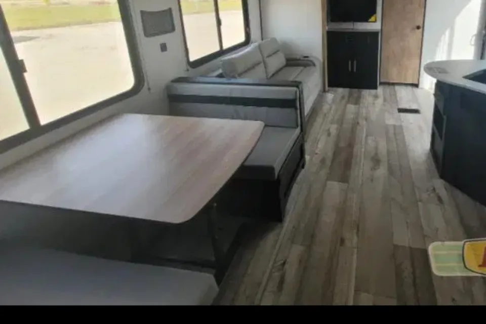 Keystone Springdale 38"