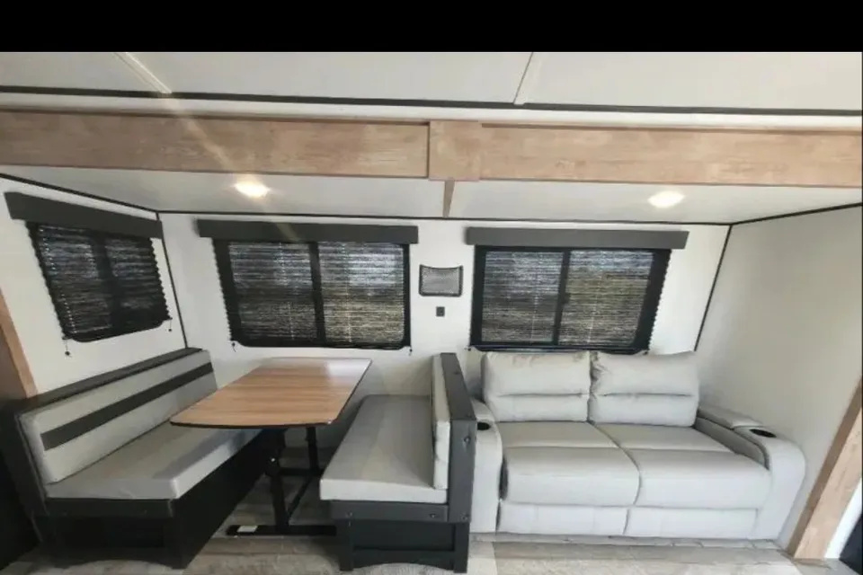 Keystone Springdale 38"