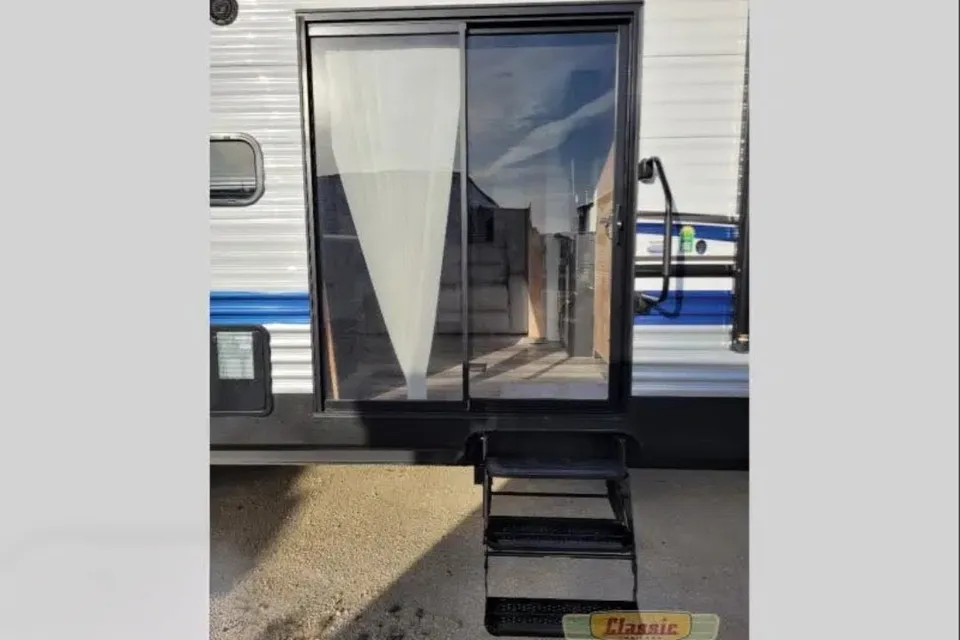 Keystone Springdale 38"