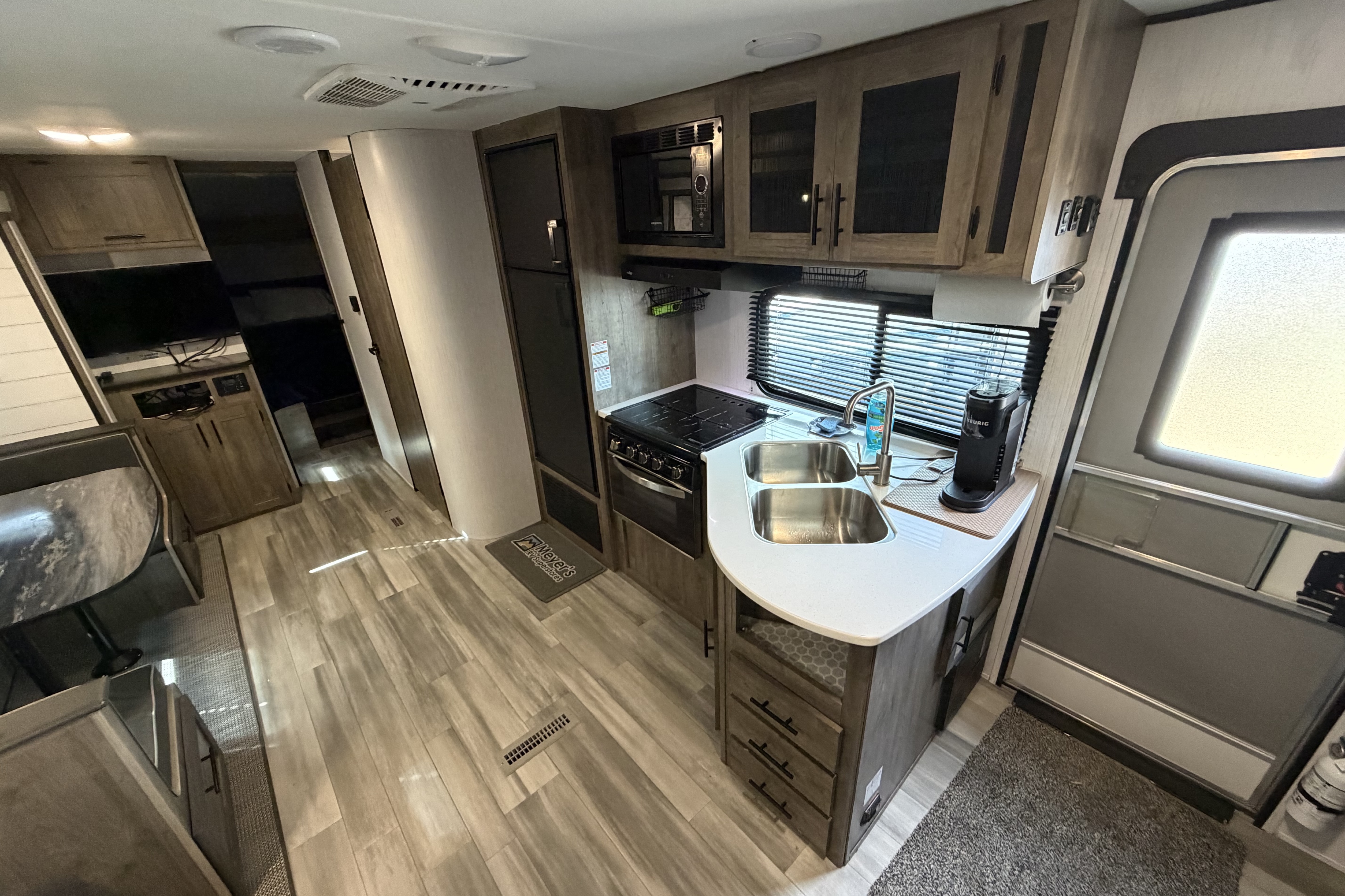 Rodney's Heartland Pioneer Travel Trailer