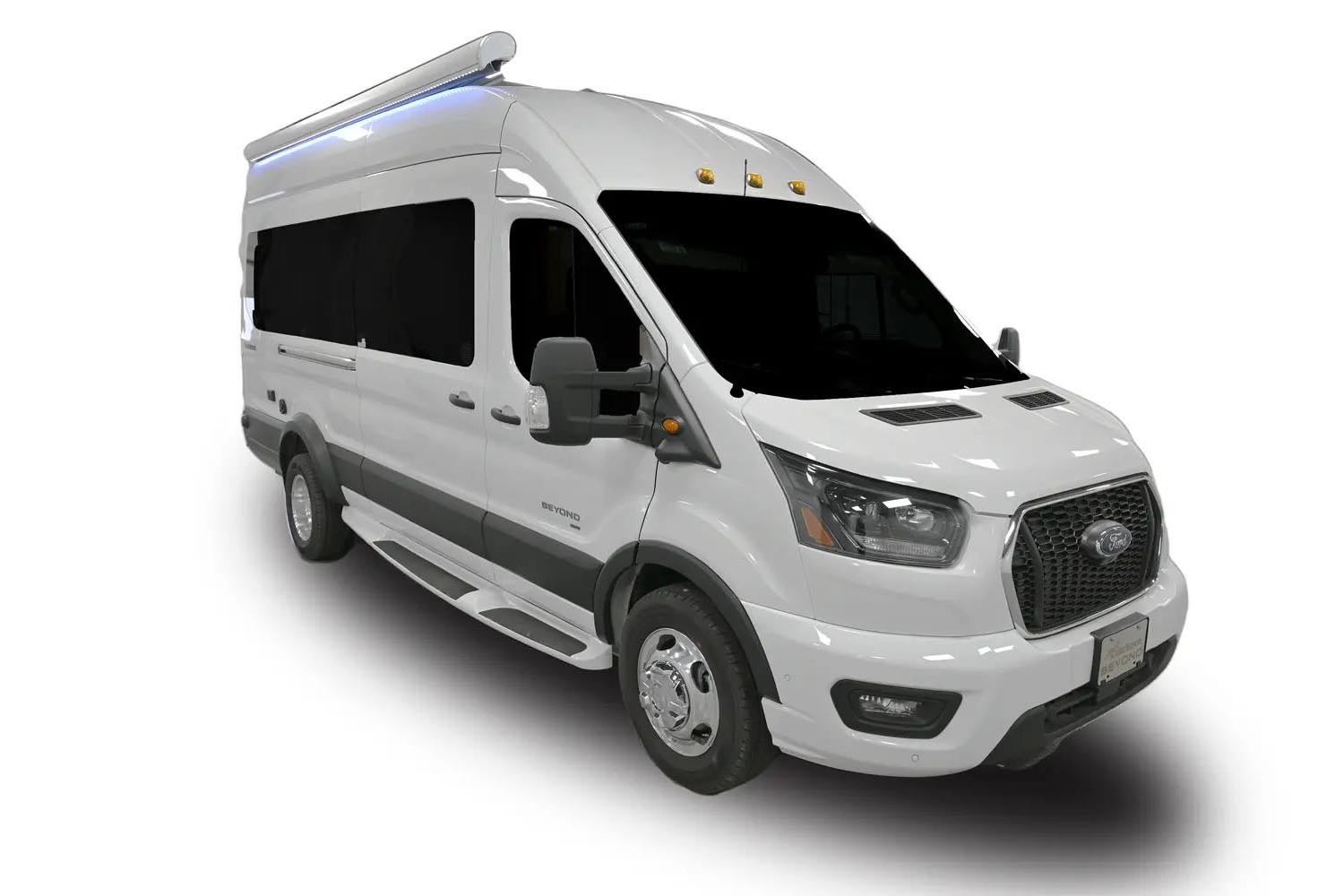 Cocon based on Coachmen Beyond 22C Class B