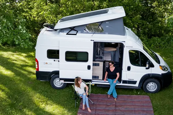 Winnebago Solis The Twilight Chaser from Beach to Slopes! - 4 seatbelts Sleeps 6