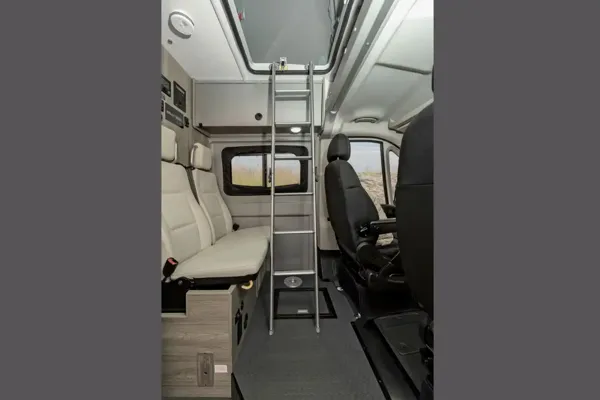 Winnebago Solis The Twilight Chaser from Beach to Slopes! - 4 seatbelts Sleeps 6
