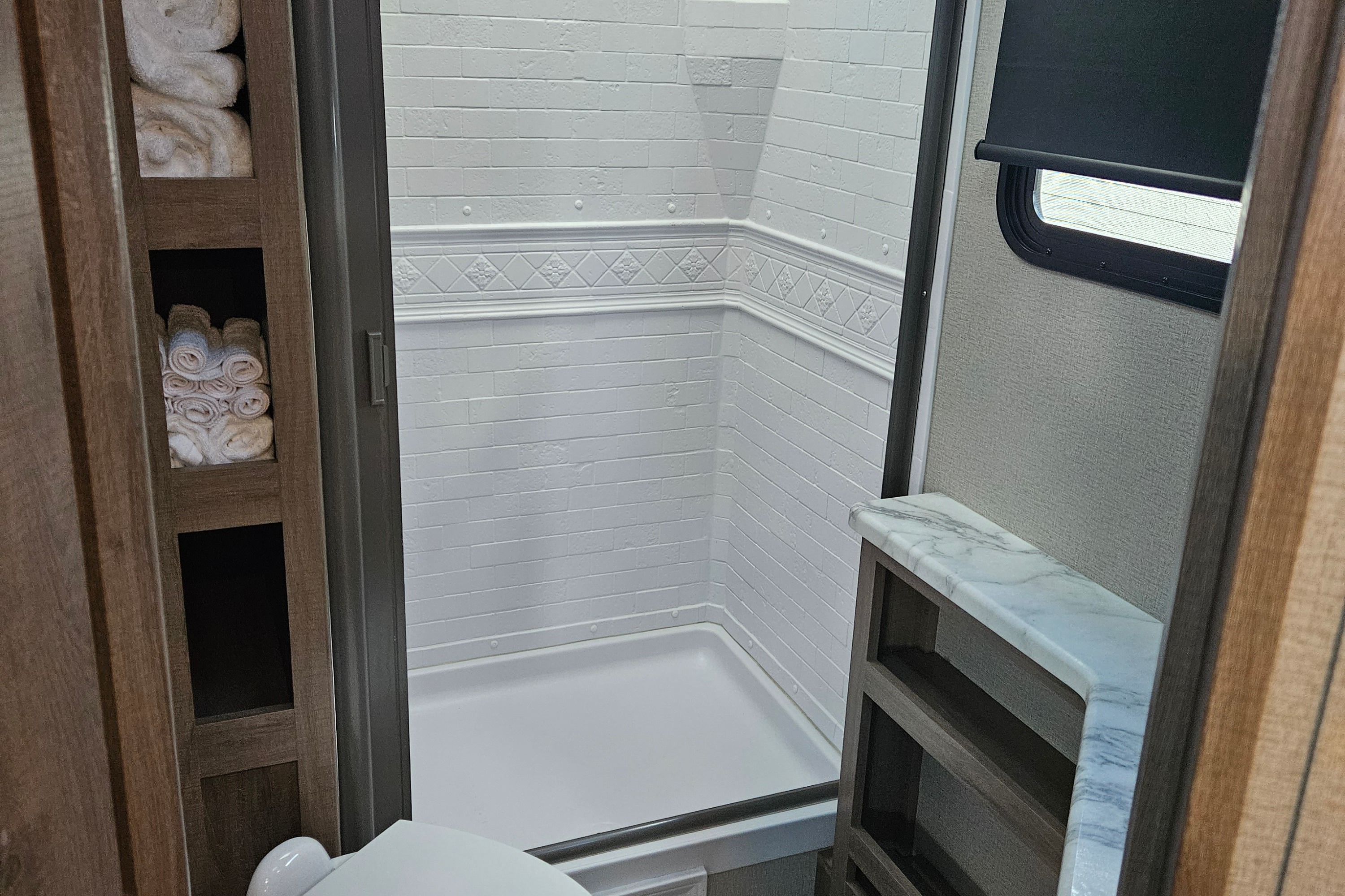 Delivery Only-Grand Design 21BHE Travel Trailer