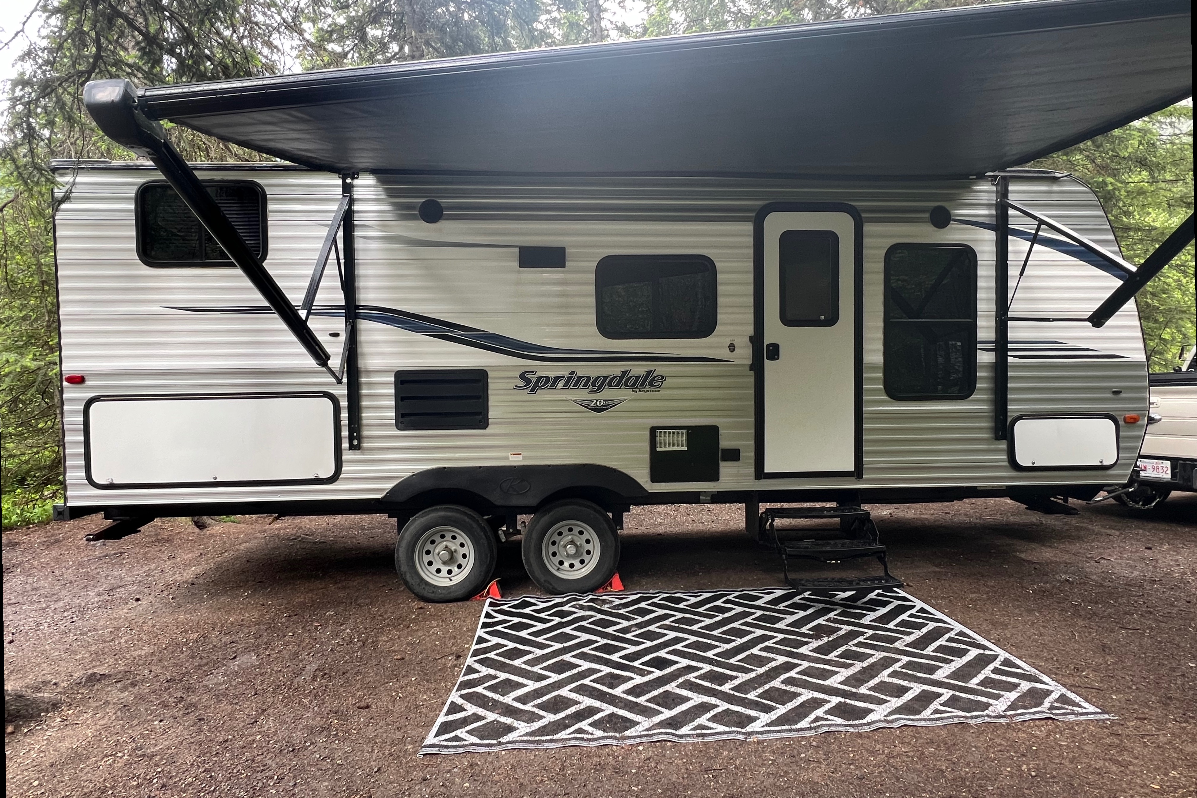 Houlogan Keystone Springdale Travel Trailer