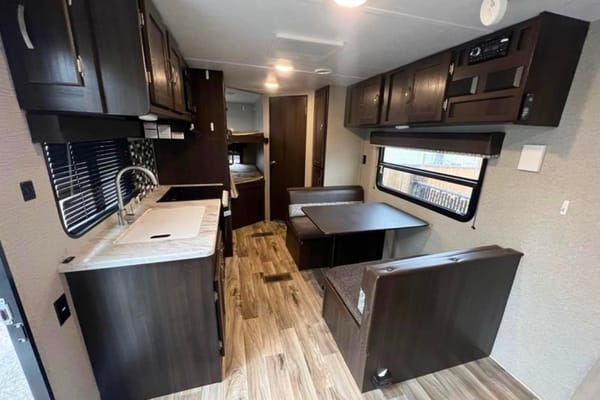 Houlogan Keystone Springdale Travel Trailer