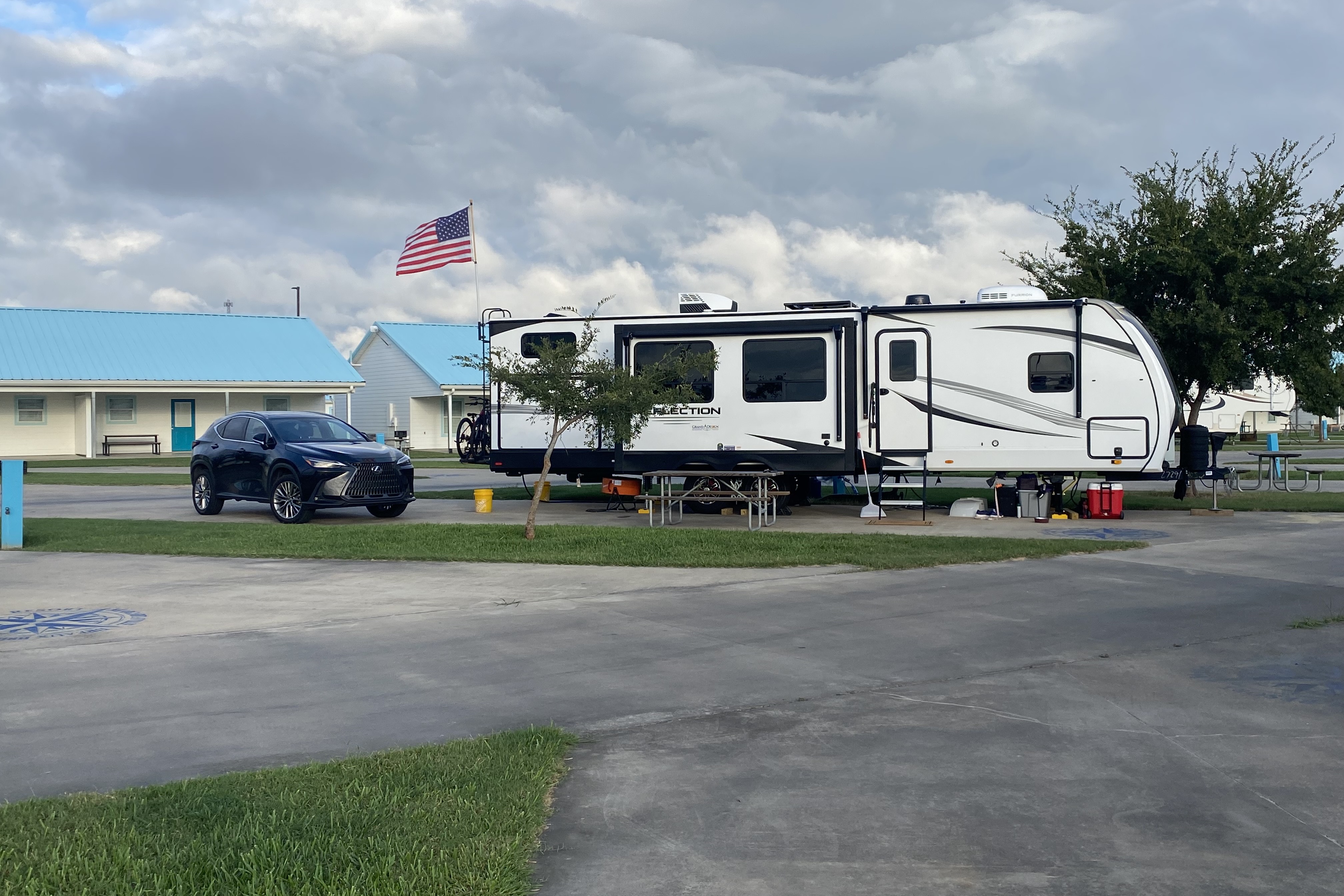 Parker’s RV: 2024 Grand Design 312BHTS Bunk House and Triple Slide