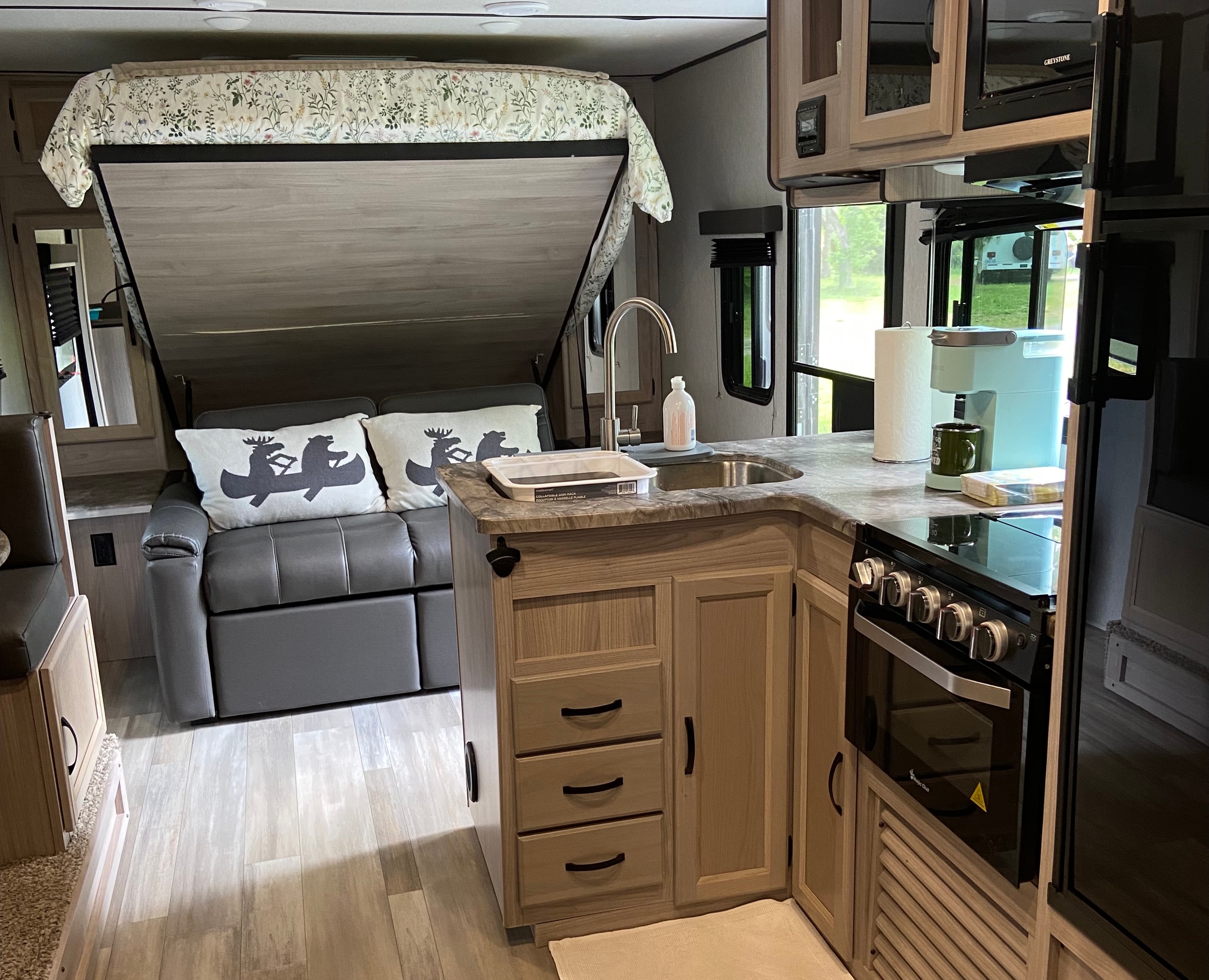Steph's Coachmen Northern Spirit 2146bhx Travel Trailer