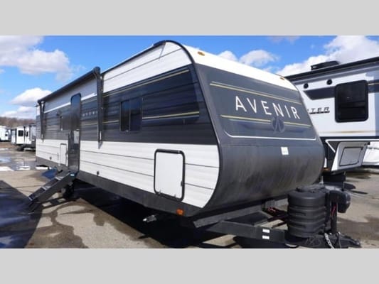 Derick's Cruiser RV avenir Travel Trailer
