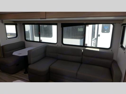 Derick's Cruiser RV avenir Travel Trailer
