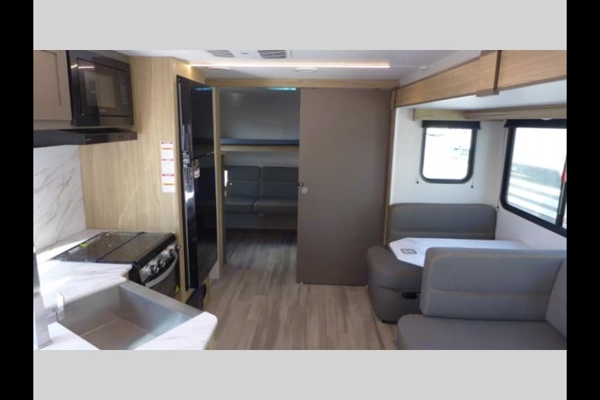 Derick's Cruiser RV avenir Travel Trailer