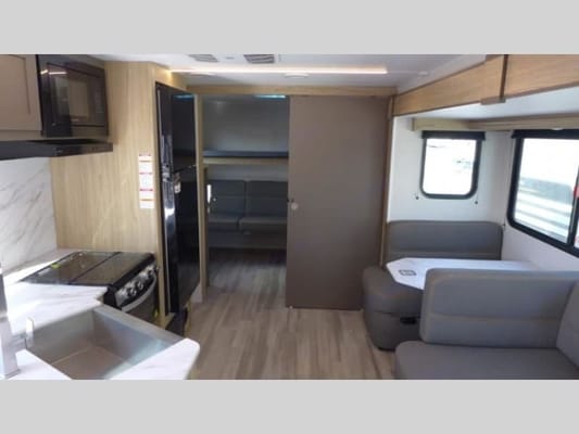 Derick's Cruiser RV avenir Travel Trailer