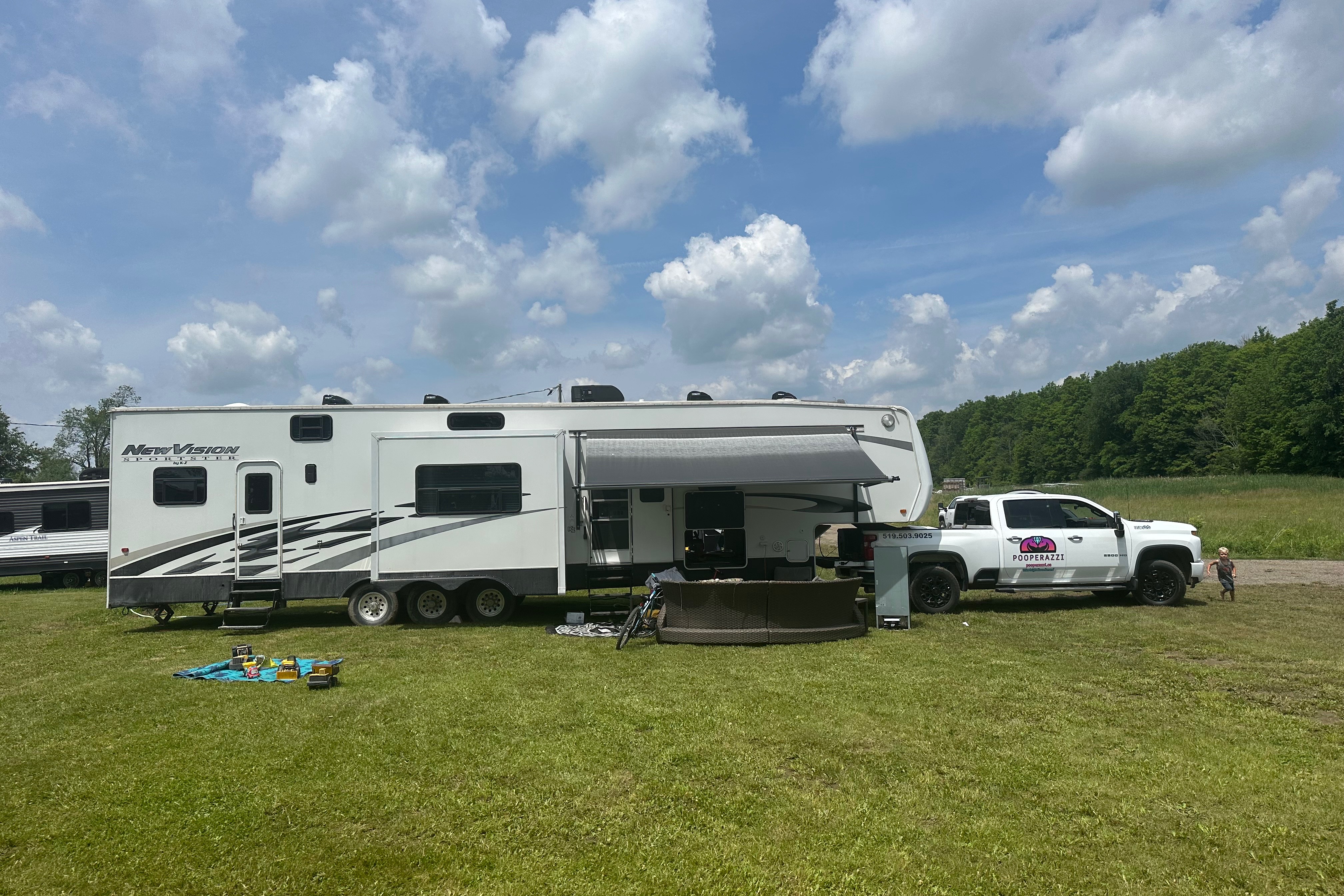 Leikan Farm’s Sportsman Toy hauler Fifth Wheel