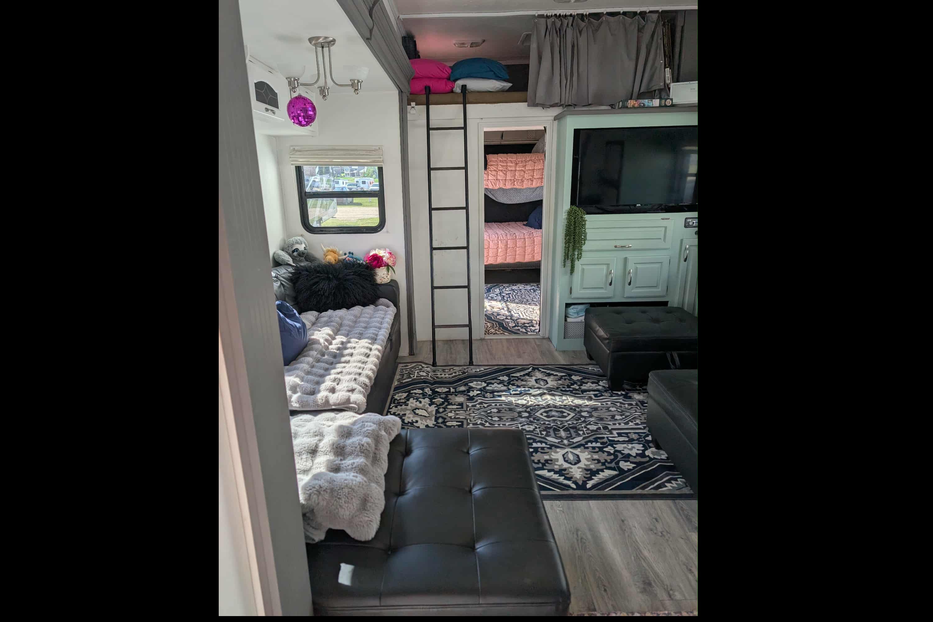 Leikan Farm’s Sportsman Toy hauler Fifth Wheel