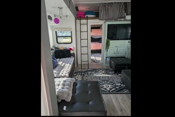 Leikan Farm’s Sportsman Toy hauler Fifth Wheel