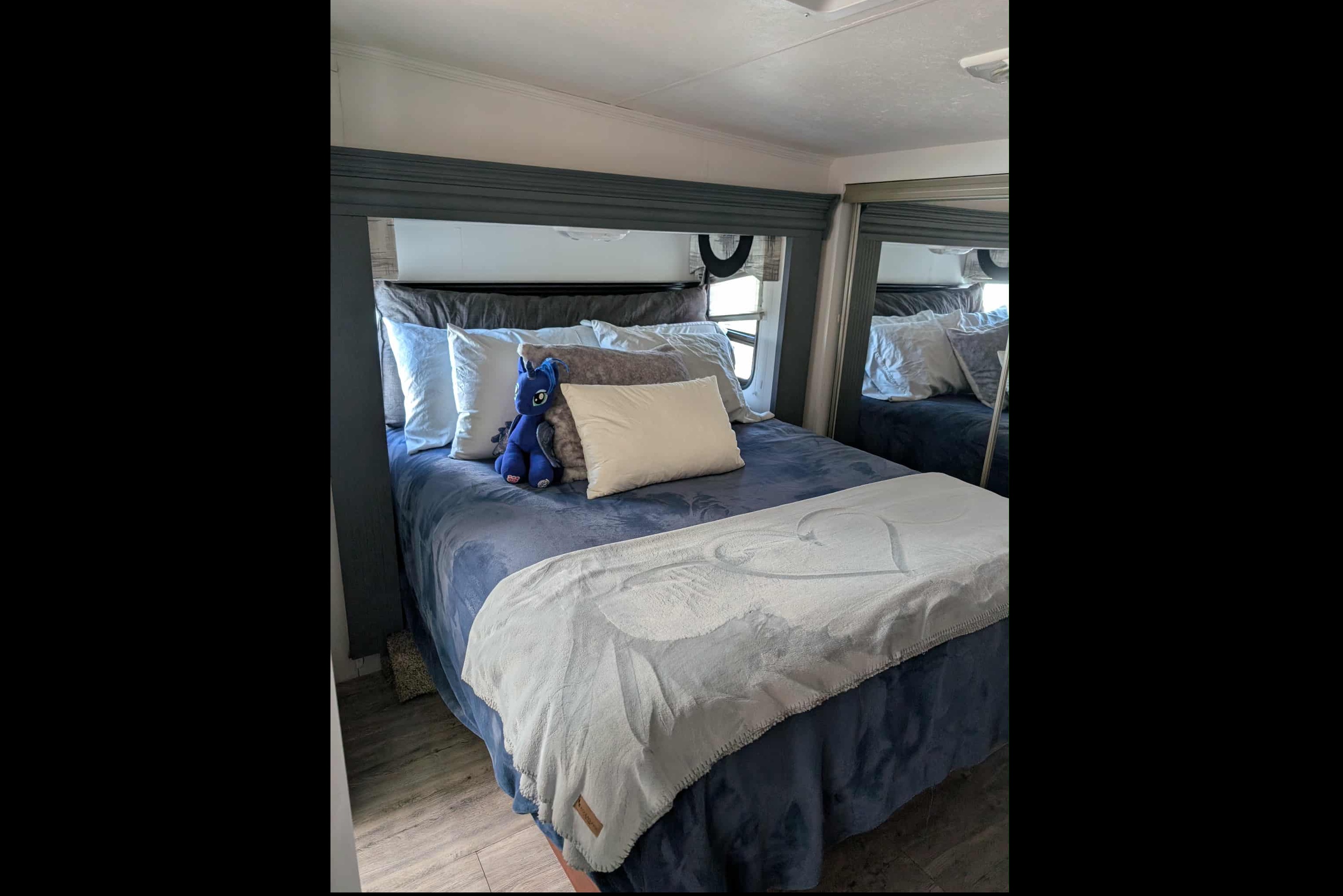 Leikan Farm’s Sportsman Toy hauler Fifth Wheel