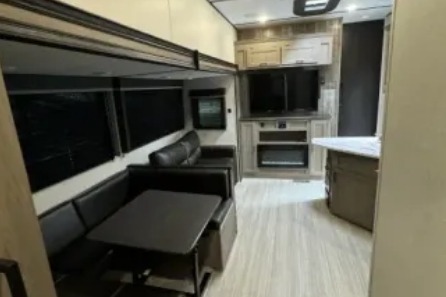 Derick's Keystone hideout Fifth Wheel