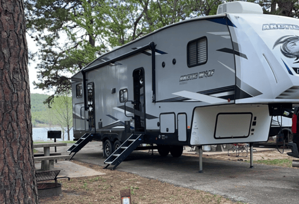 Robby's Forest River 321Bh Fifth Wheel