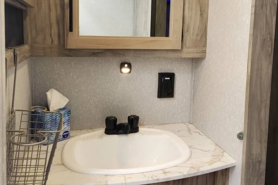 Robby's Forest River 321Bh Fifth Wheel
