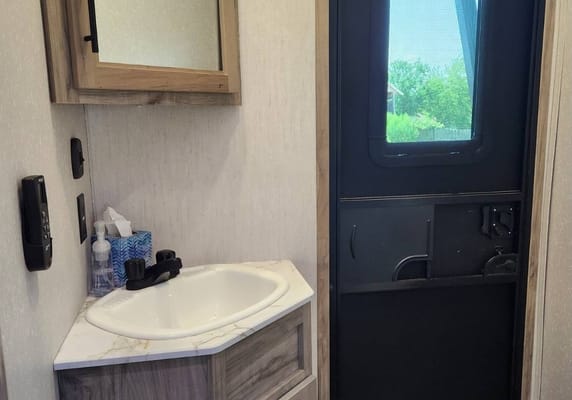 Robby's Forest River 321Bh Fifth Wheel