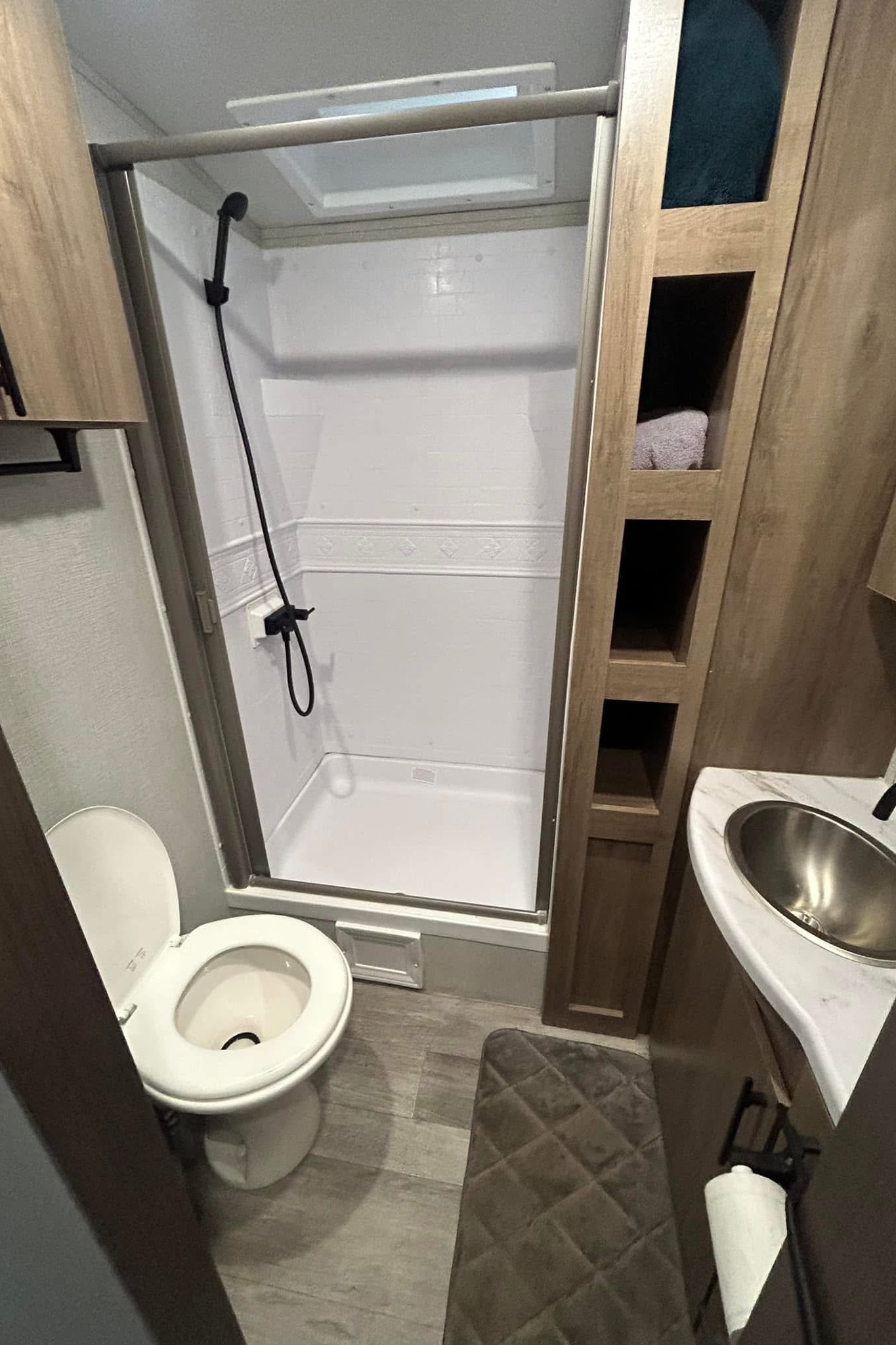 Lo Rentz 2023 Imagine Travel Trailer
