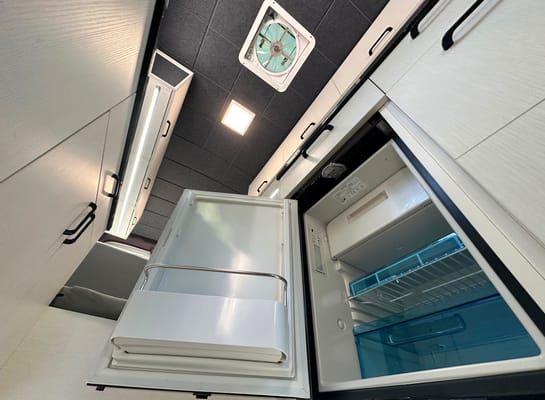Luxury Hotel-Style Furnitured Camper 2023 Rare Size